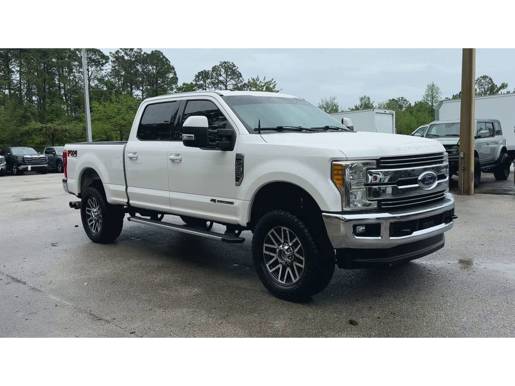 Used 2017 Ford F250 Lariat w/ Lariat Value Package image 2