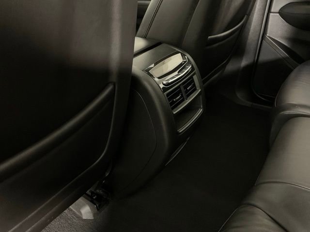 Used 2019 Cadillac XT5 Premium Luxury w/ Driver Assist Package AWD/4WD image 16