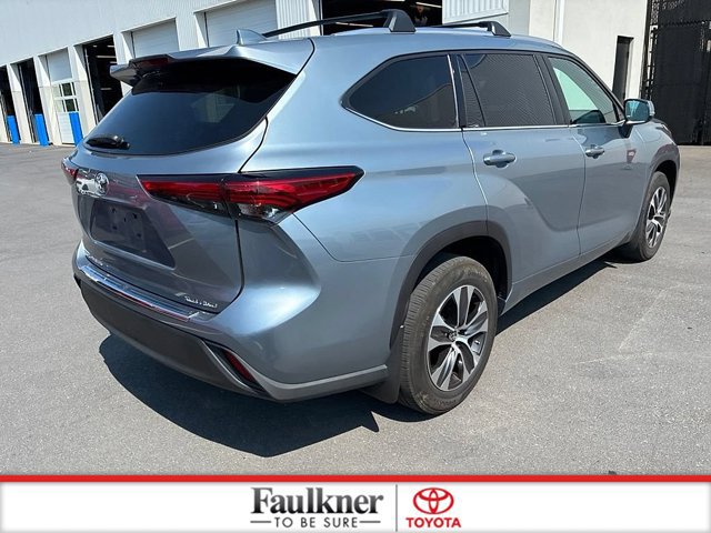 Certified 2020 Toyota Highlander XLE AWD/4WD image 10