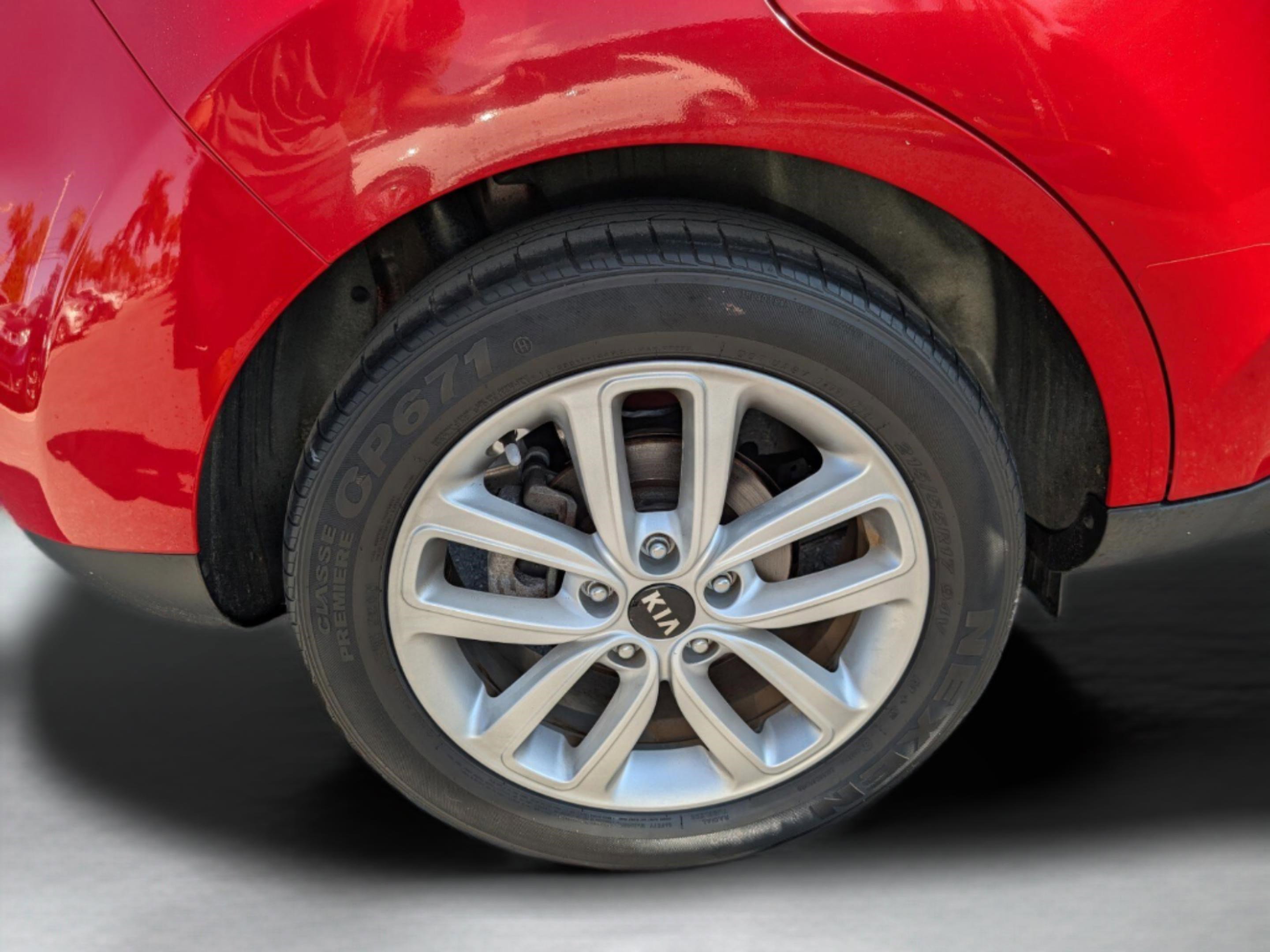 Used 2019 Kia Soul + image 24