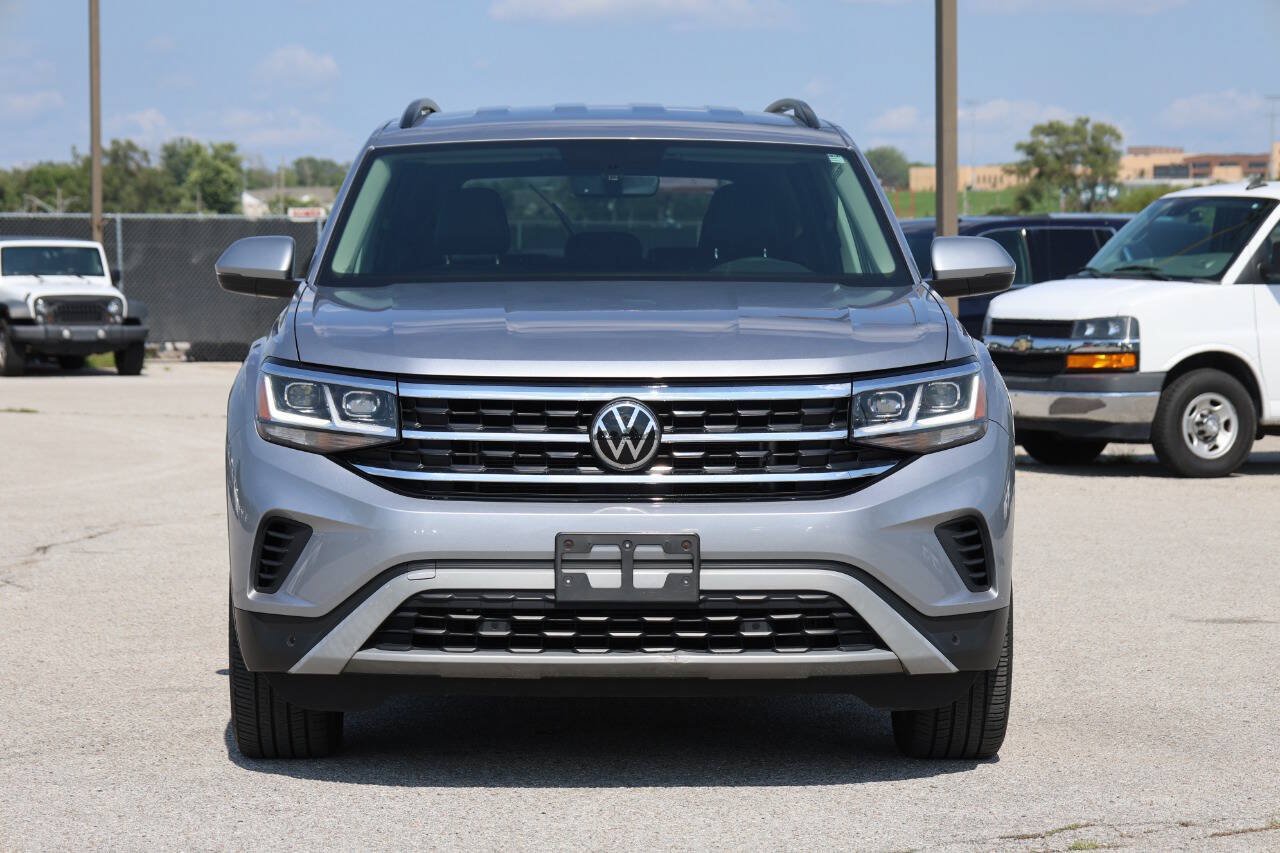 Used 2022 Volkswagen Atlas SE AWD/4WD image 2