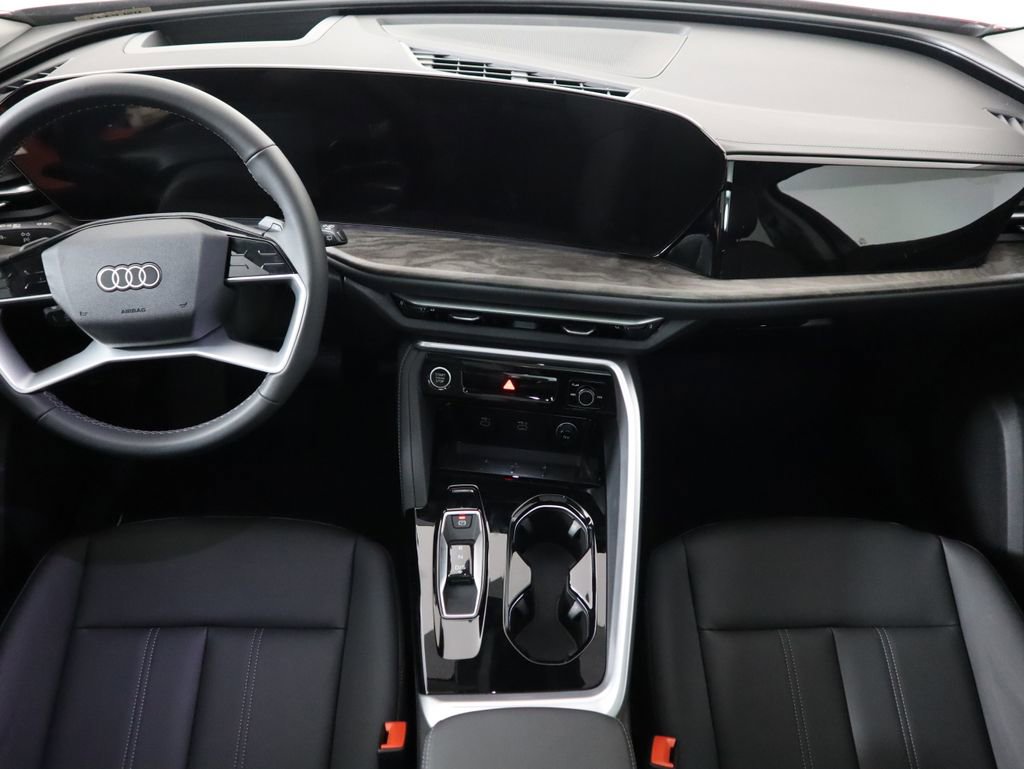 Used 2025 Audi Q5 Premium Plus w/ Premium Plus image 14