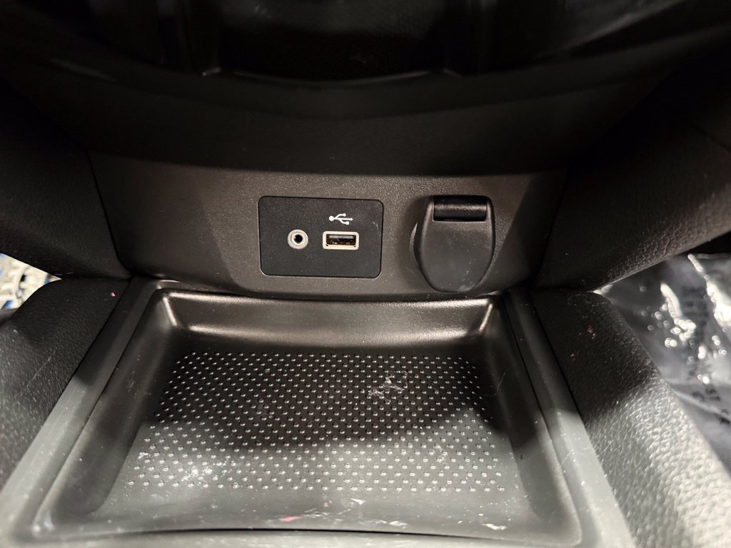Used 2020 Nissan Rogue SV FWD image 36