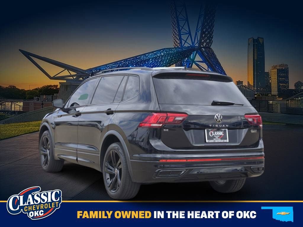 Used 2023 Volkswagen Tiguan SE R-Line image 5