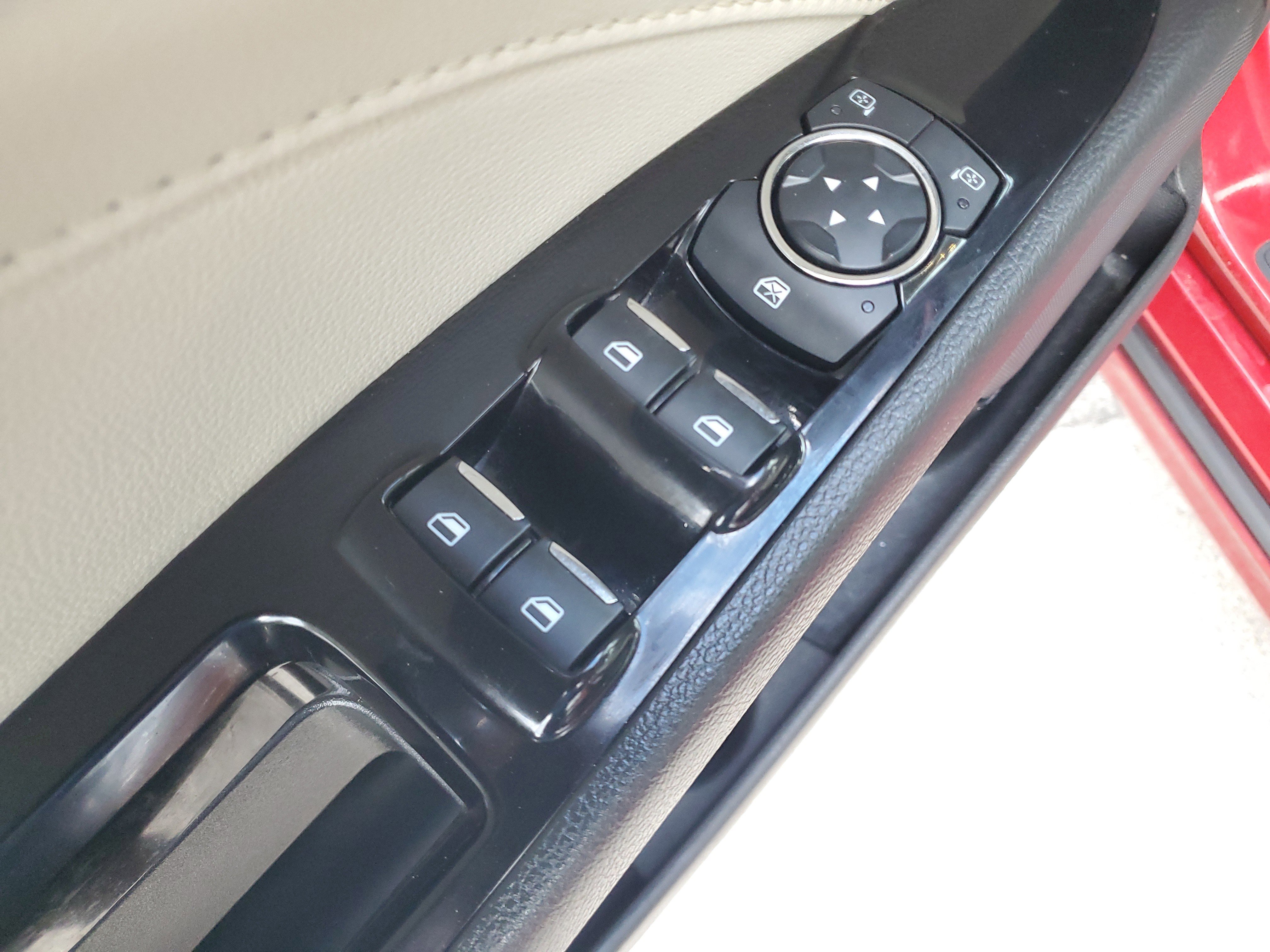 Used 2015 Ford Fusion Energi Titanium w/ Driver Assist Package image 19