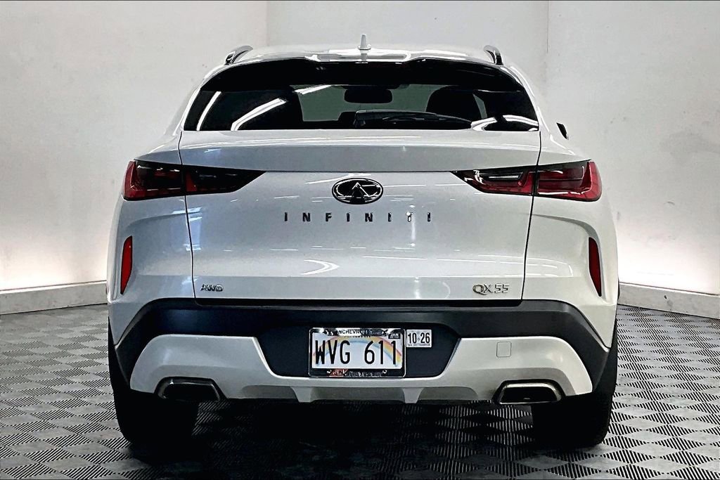 Used 2023 INFINITI QX55 Essential image 3