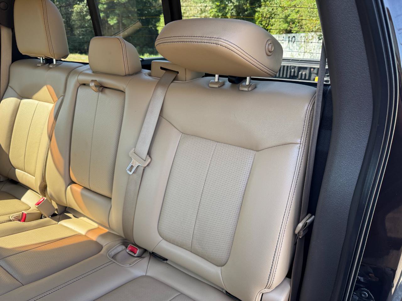 Used 2013 Ford F150 Lariat w/ Mid Equipment Group RWD image 22