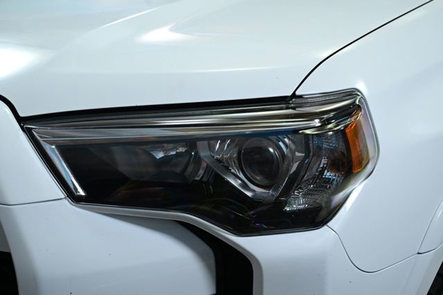 Used 2018 Toyota 4Runner SR5 image 14