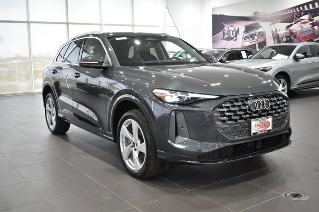 Used 2025 Audi Q5 Premium Plus w/ Premium Plus image 5