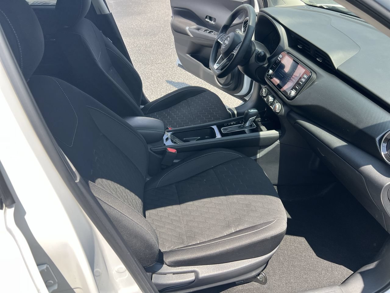 Used 2024 Nissan Kicks SV w/ Interior Electronics Package FWD image 34