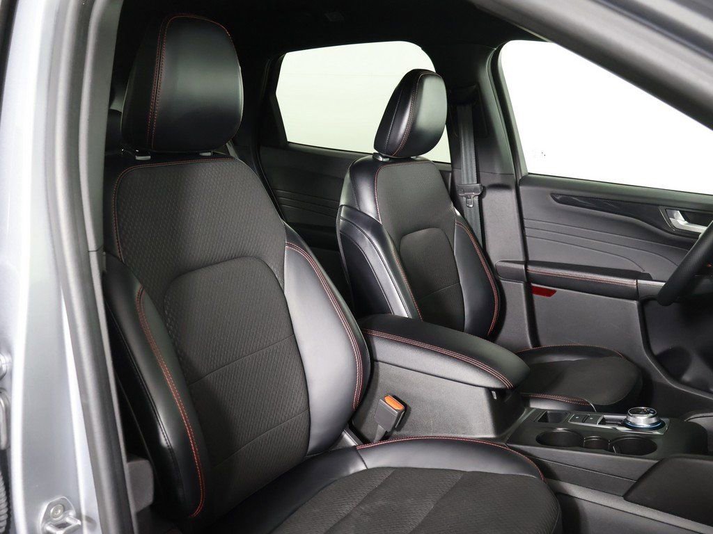 Used 2023 Ford Escape ST-Line w/ Tech Pack #1 image 29