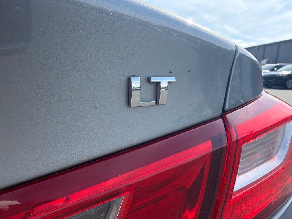 Used 2023 Chevrolet Malibu LT FWD image 7