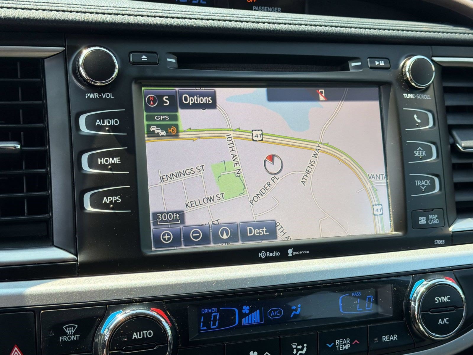 Used 2015 Toyota Highlander XLE FWD image 20
