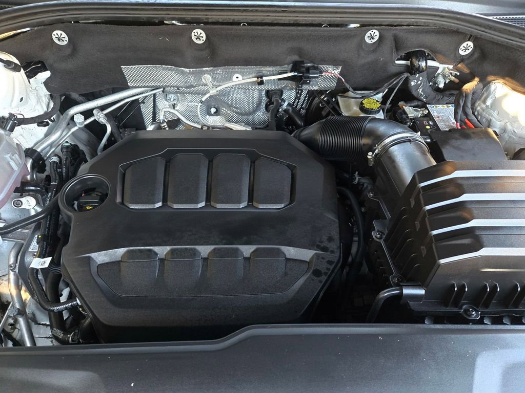 Used 2025 Volkswagen Atlas SEL Premium R-Line image 27