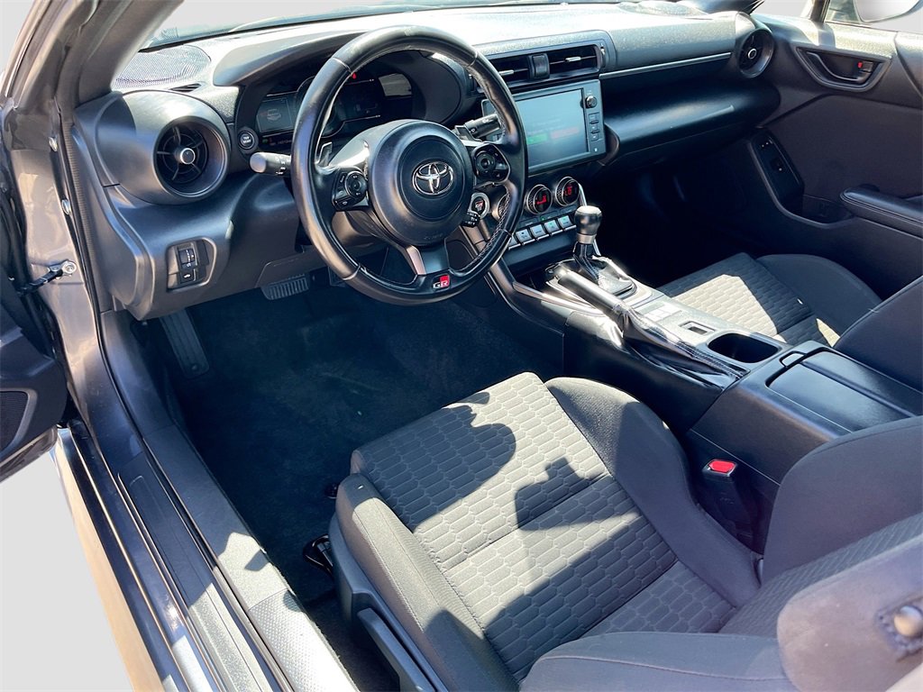 Used 2022 Toyota GR86 w/ ALL Weather Mat Package (TMS) image 19