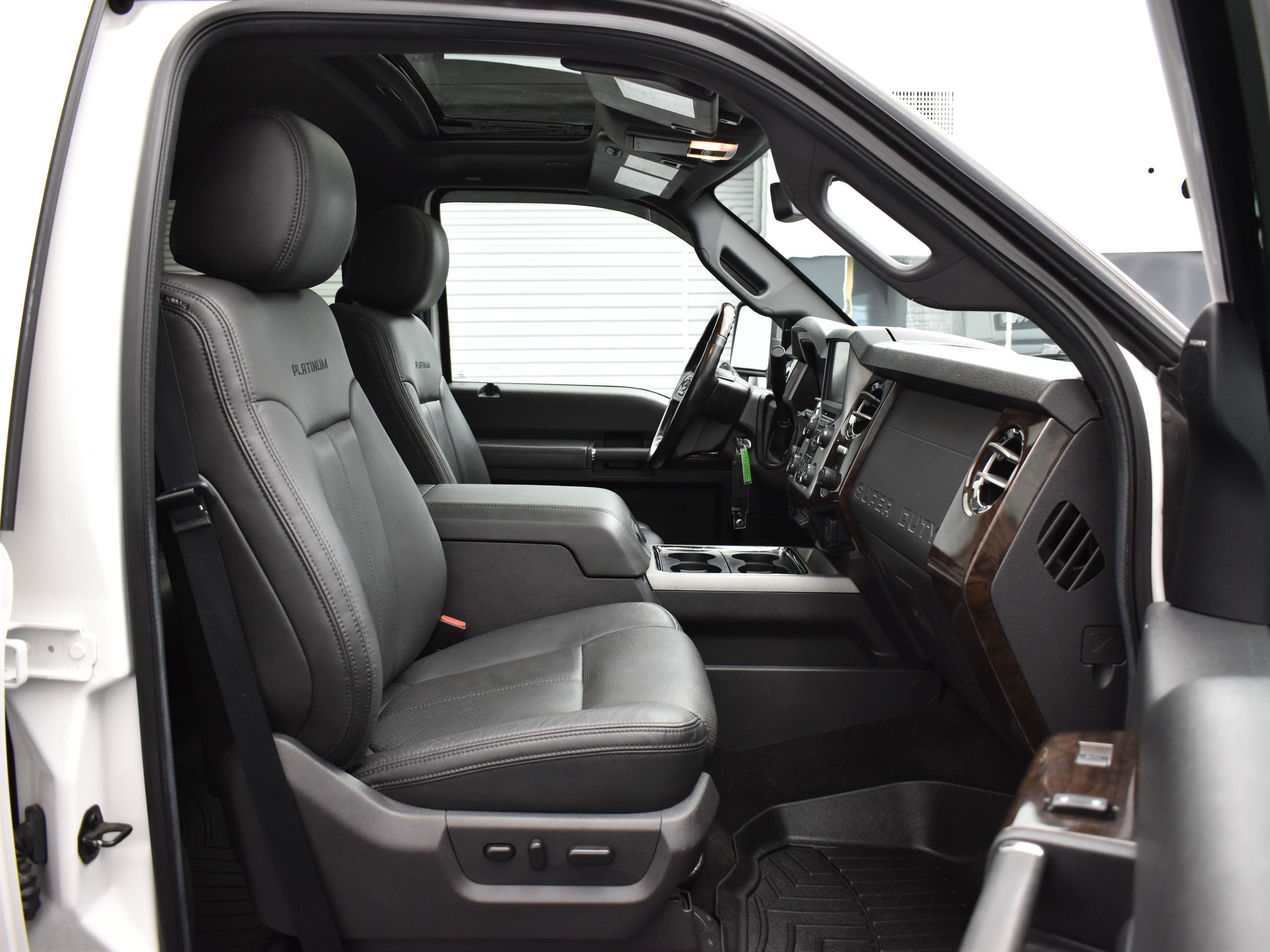 Used 2016 Ford F350 Platinum image 12