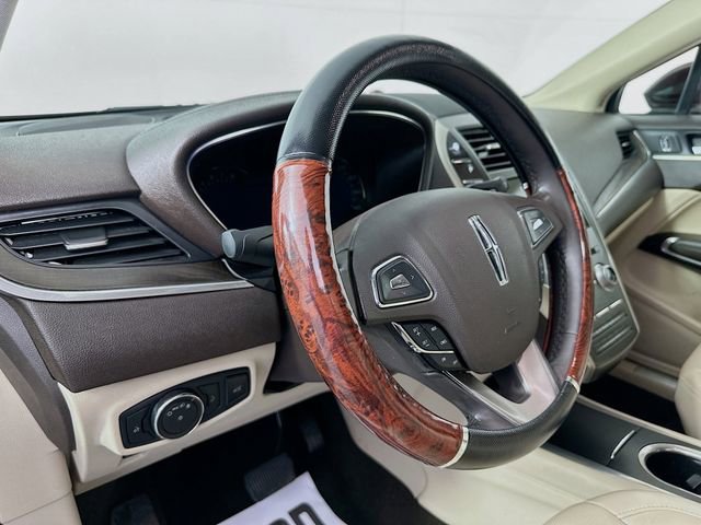 Used 2019 Lincoln MKC Reserve w/ MKC Climate Package image 9
