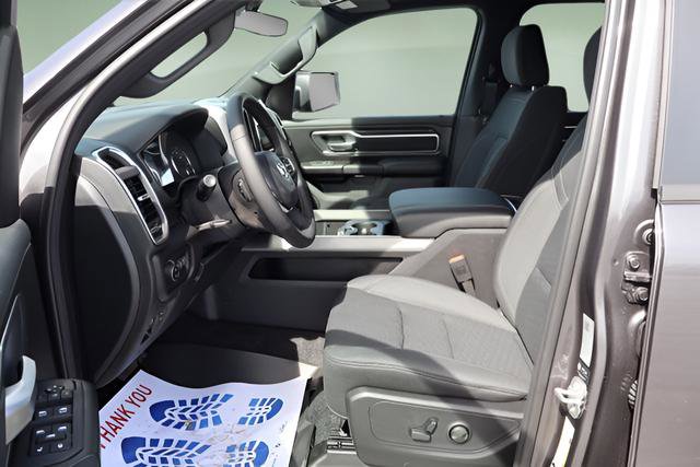New 2026 RAM 1500 4x4 Crew Cab image 15