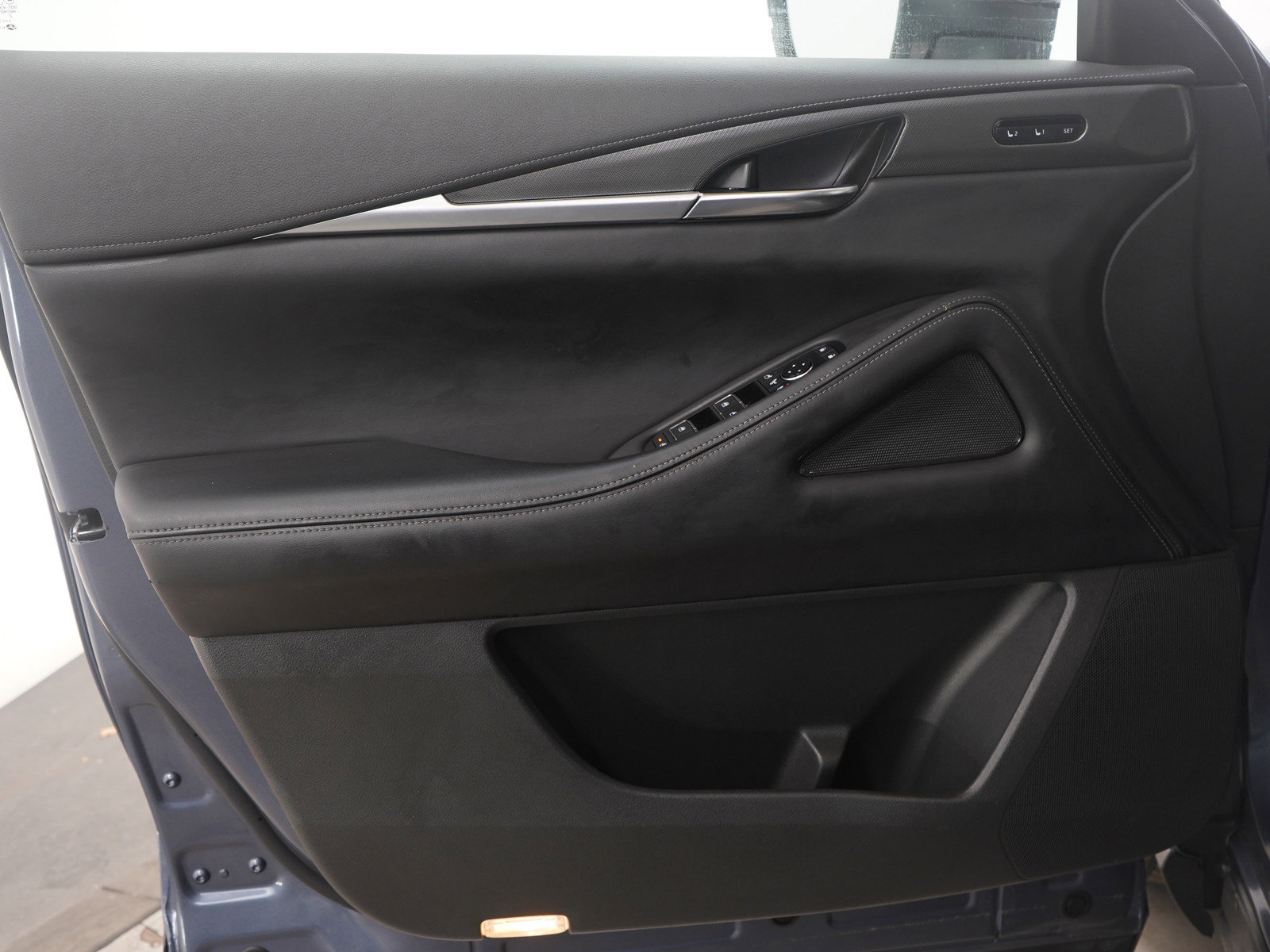 Used 2023 INFINITI QX60 Luxe image 25