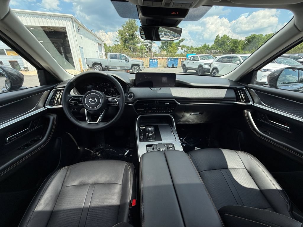 Used 2024 MAZDA CX-90 Plug-In Hybrid w/ Preferred AWD/4WD image 29