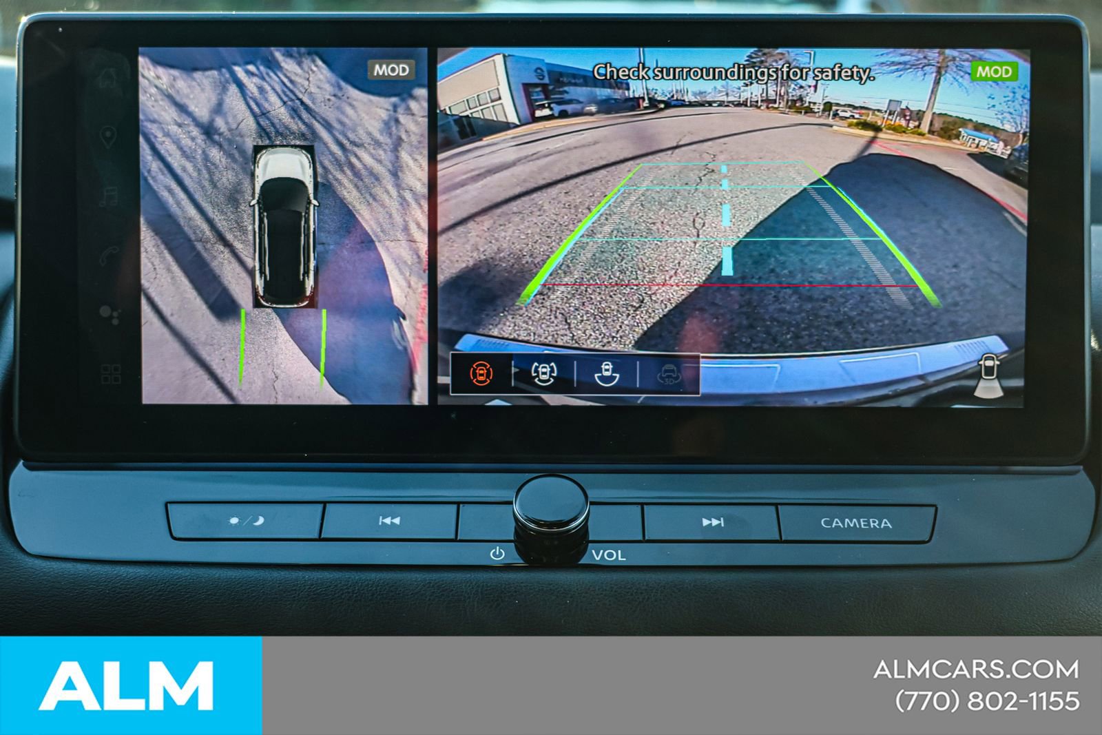 Used 2025 Nissan Rogue Platinum FWD image 31