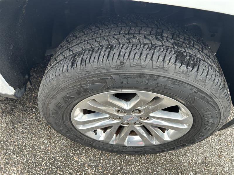 Used 2015 GMC Canyon SLT w/ Driver Alert Package image 19