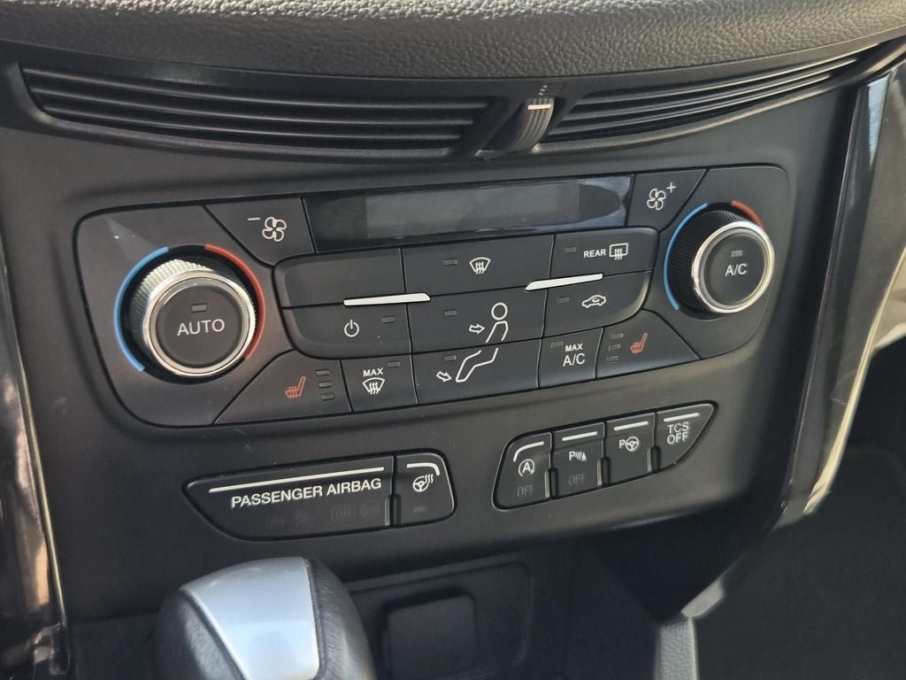 Used 2017 Ford Escape Titanium w/ Equipment Group 301A FWD image 11