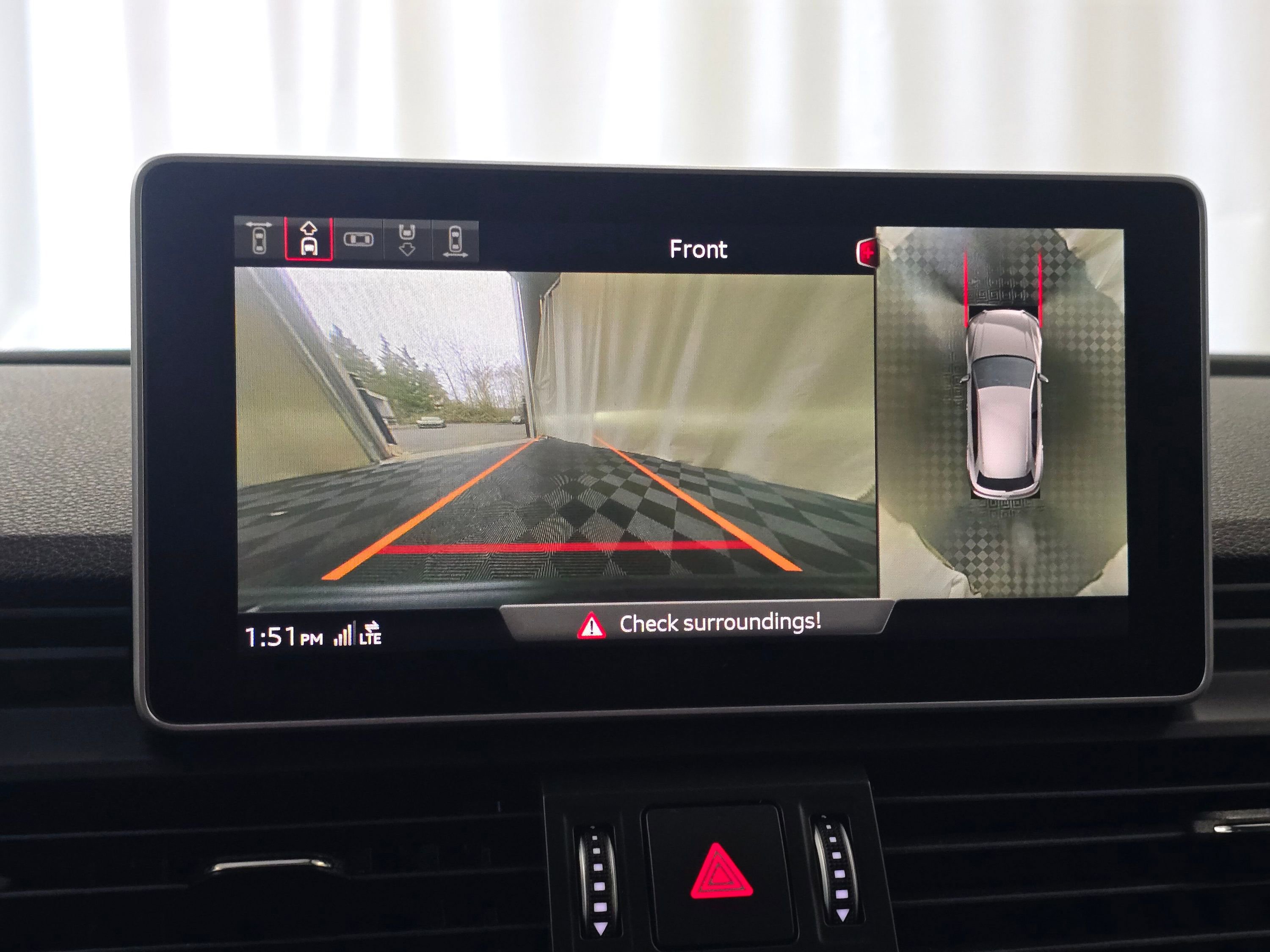 Used 2020 Audi Q5 e Prestige w/ Prestige Package image 46