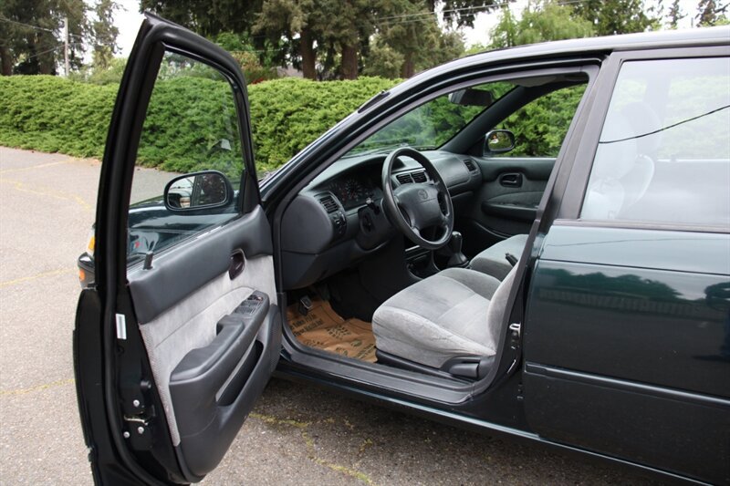Used 1996 Toyota Corolla DX FWD image 5
