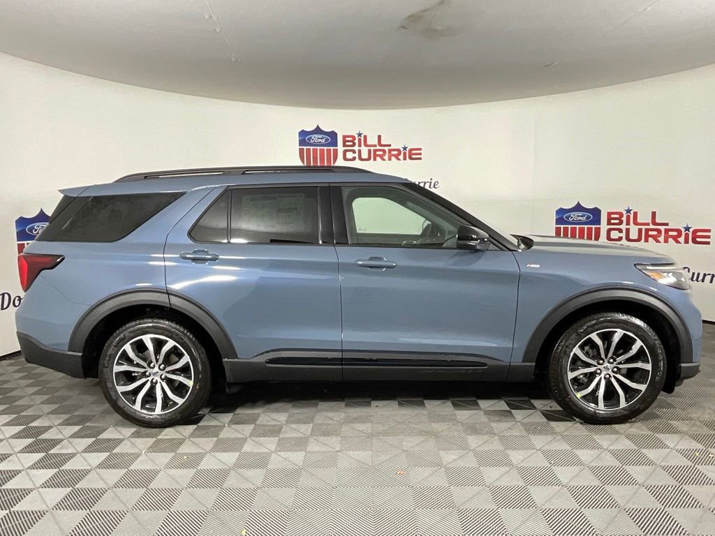 New 2026 Ford Explorer ST-Line RWD image 2