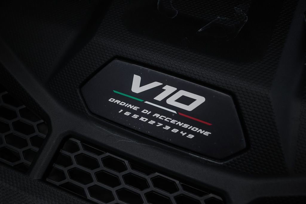 Used 2024 Lamborghini Huracan Sterrato AWD/4WD image 30