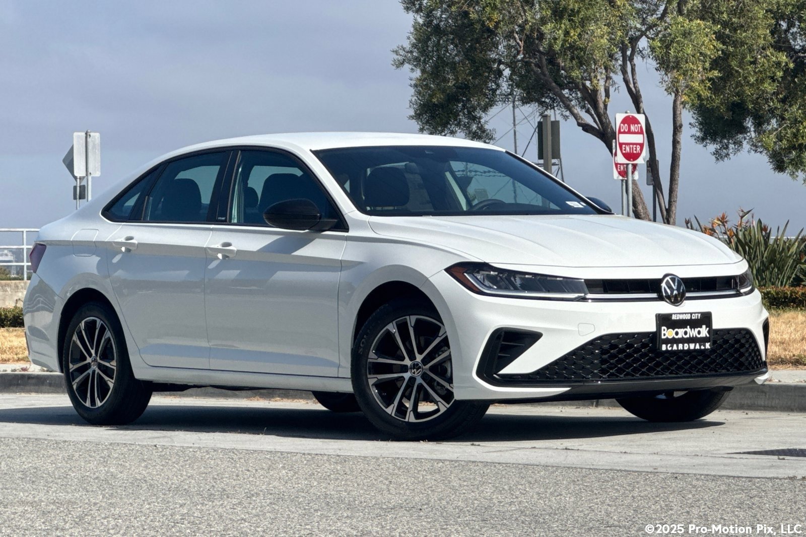New 2025 Volkswagen Jetta Sport