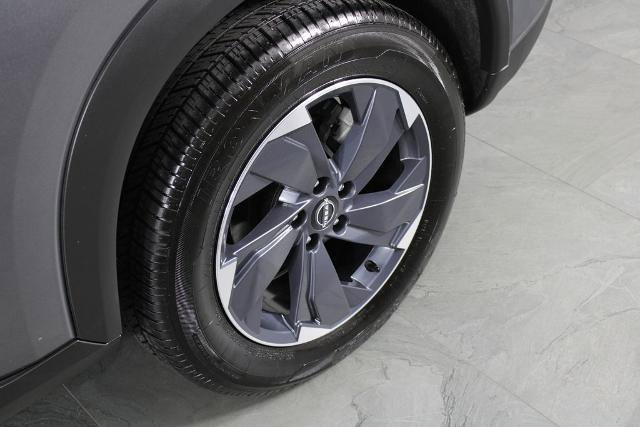 Certified 2024 Nissan Rogue SV image 10