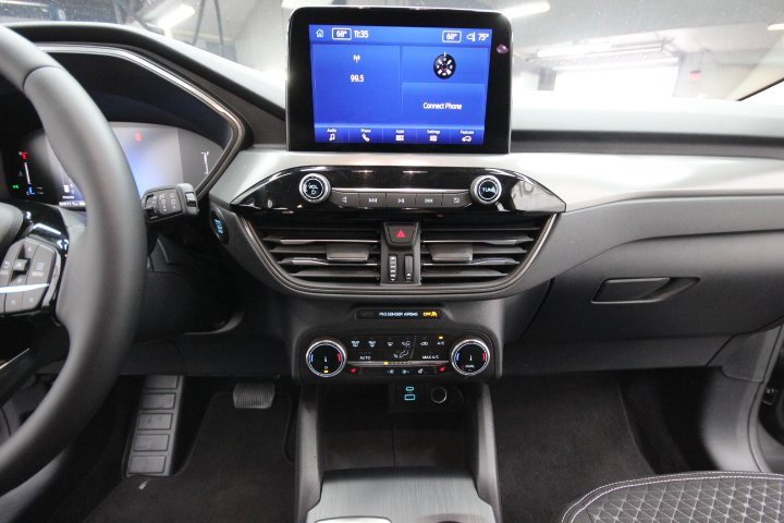 Used 2023 Ford Escape Active image 21