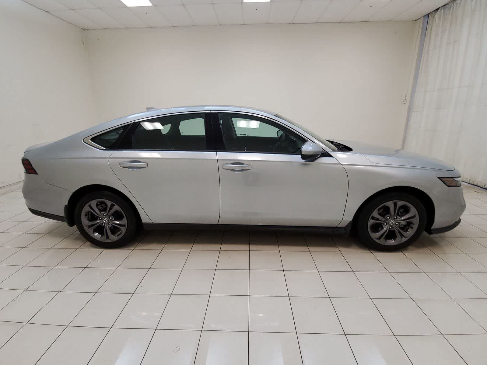 Certified 2024 Honda Accord EX image 26