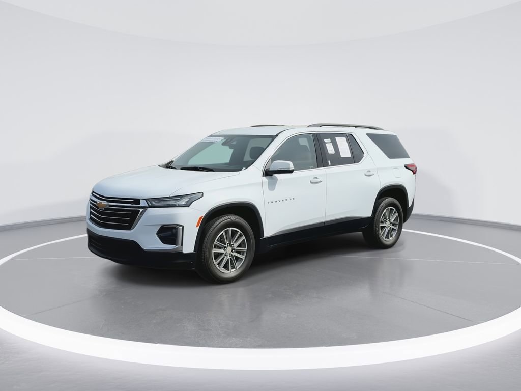 Used 2023 Chevrolet Traverse LT FWD image 4