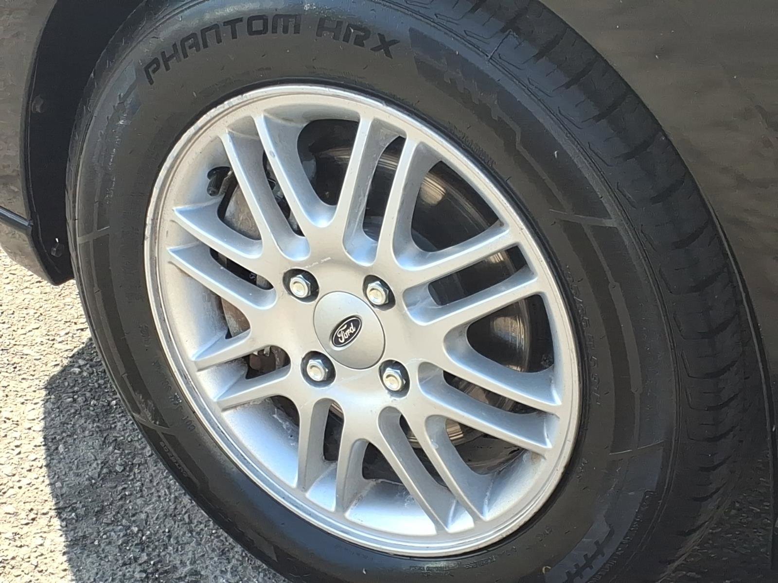 Used 2009 Ford Focus SE image 9