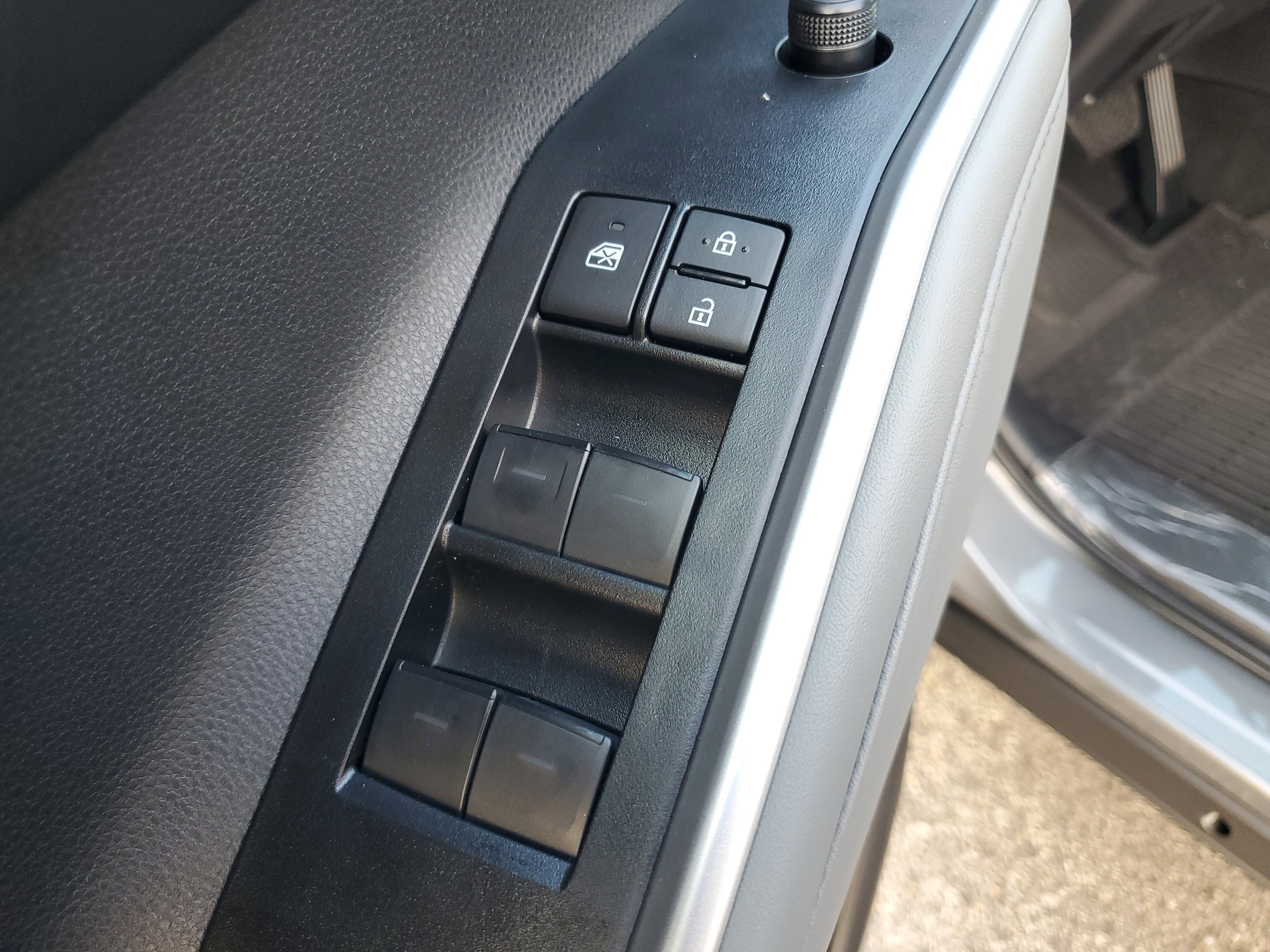 New 2026 Toyota Highlander XLE image 21