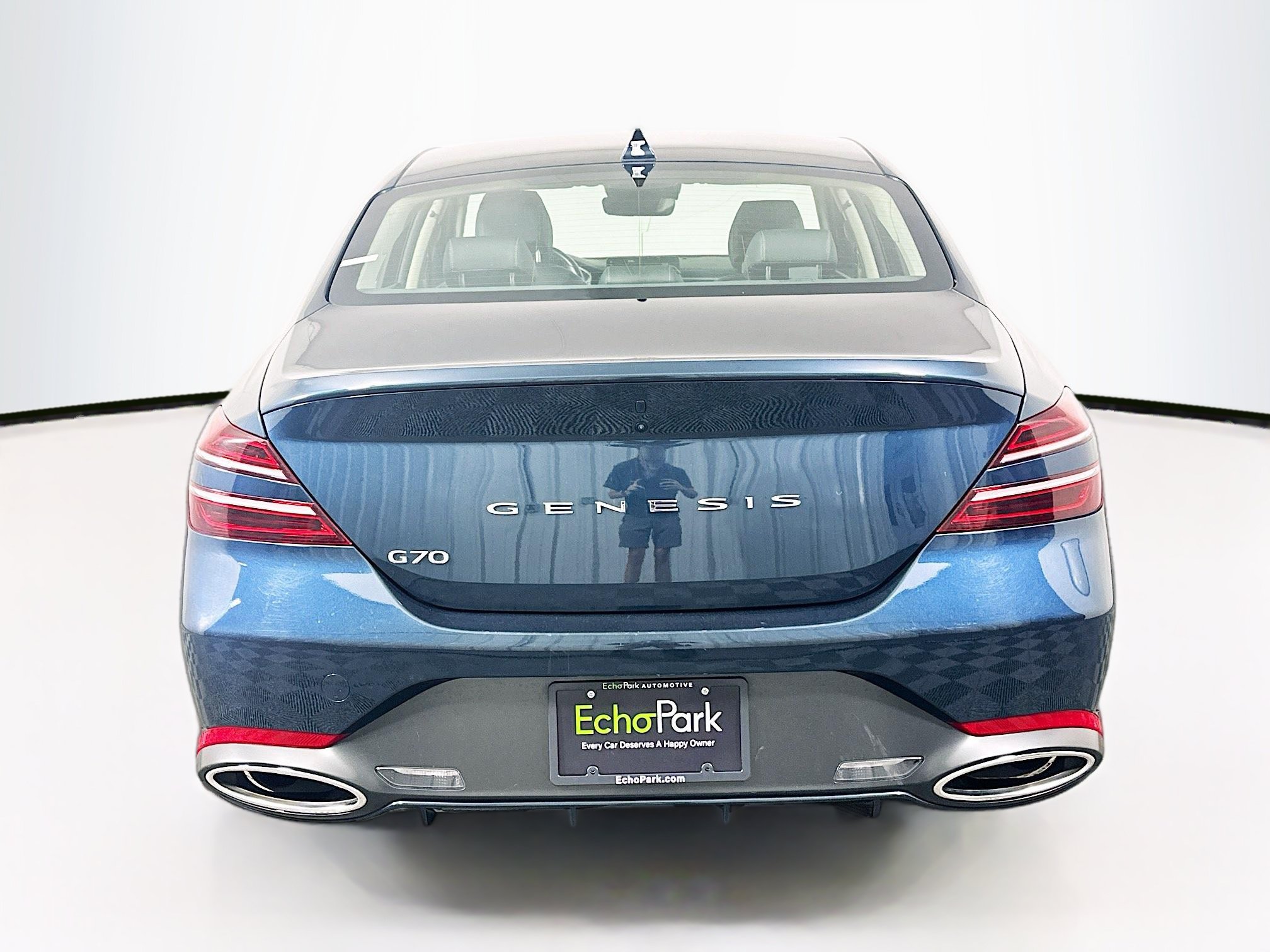 Used 2025 Genesis G70 2.5T RWD image 7