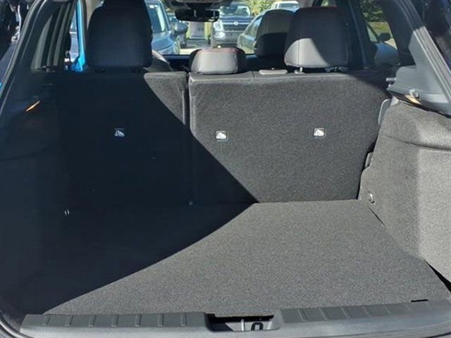 New 2026 Nissan Kicks SR image 31