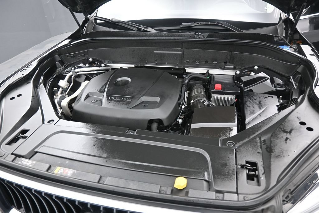 Used 2021 Volvo XC90 T6 Momentum AWD/4WD image 15