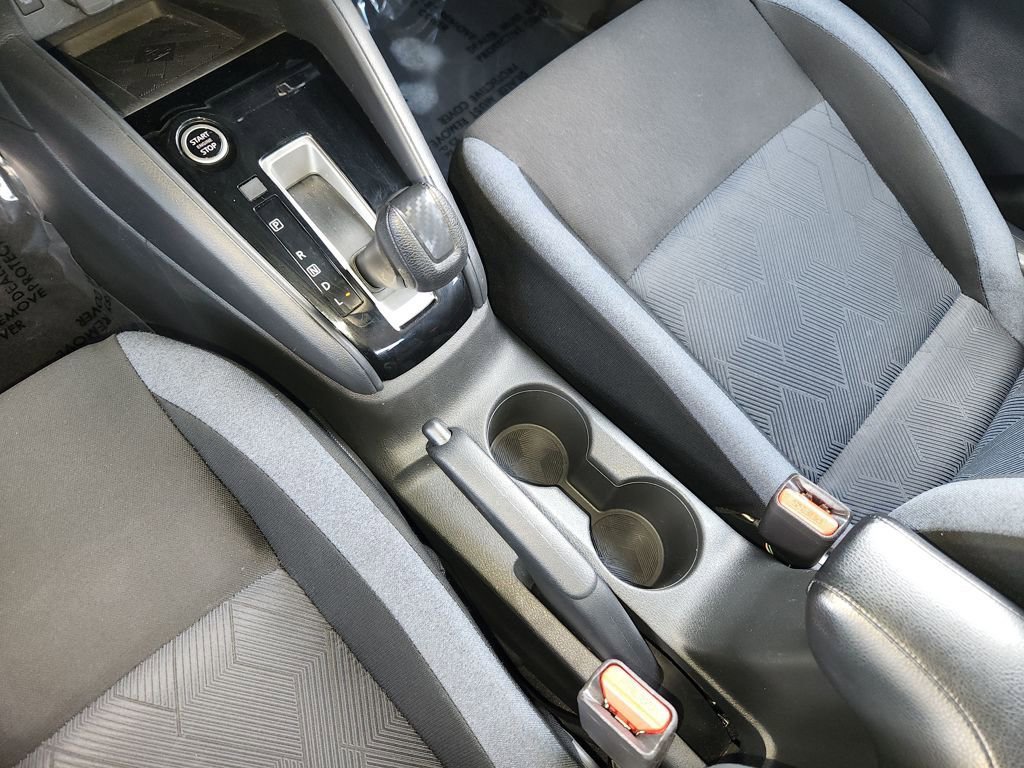 Used 2025 Nissan Versa SV image 21
