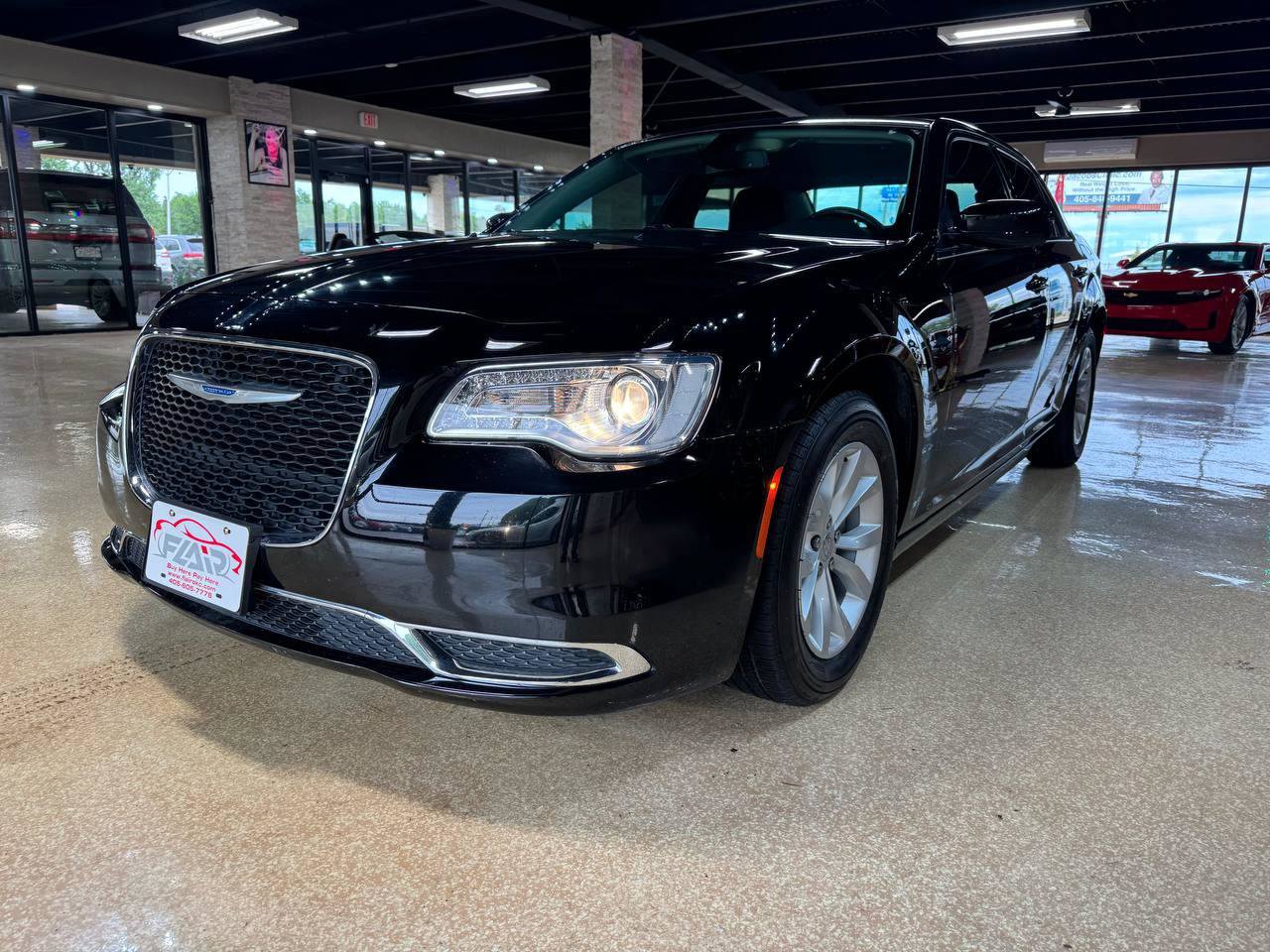 Used 2022 Chrysler 300 Touring RWD image 3