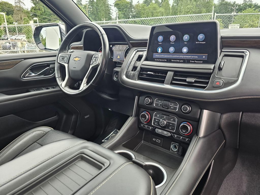 Used 2021 Chevrolet Suburban Premier AWD/4WD image 13