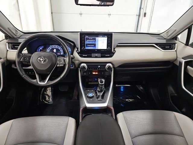 Used 2019 Toyota RAV4 Limited image 32