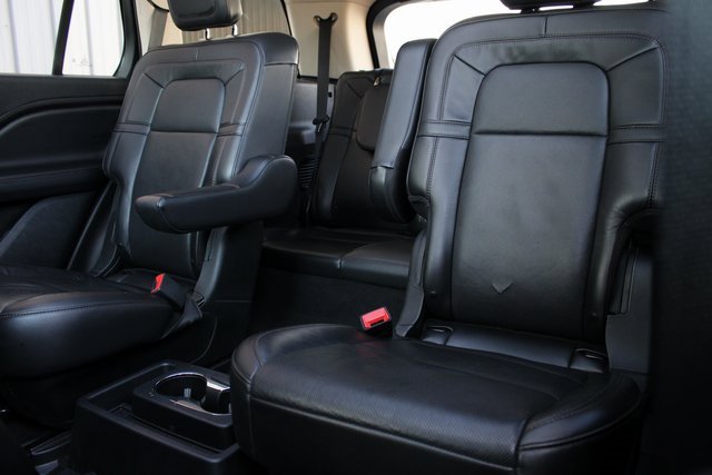 Used 2022 Lincoln Aviator Reserve w/ Equipment Group 201A image 19