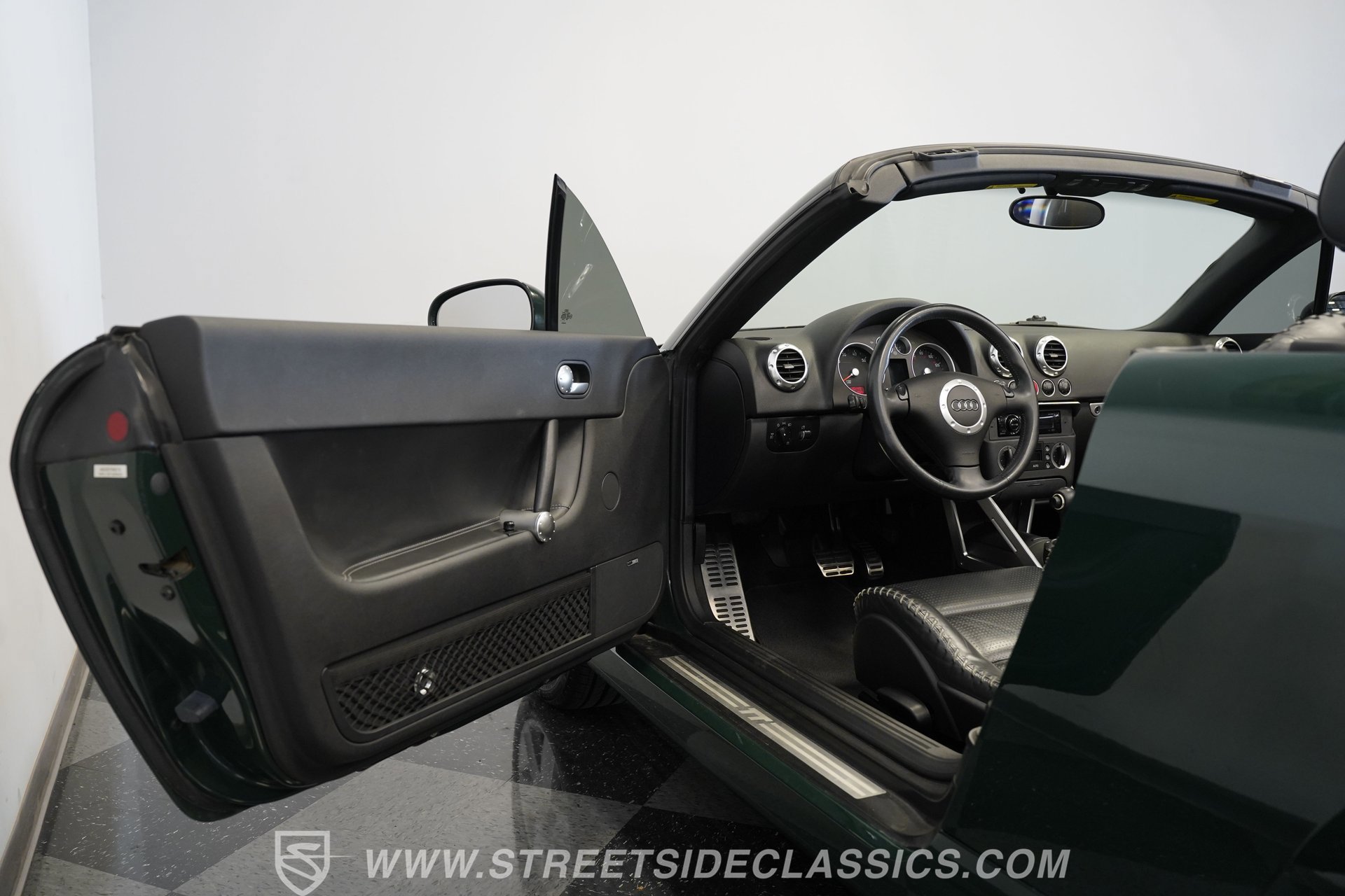 Used 2004 Audi TT 1.8T image 40