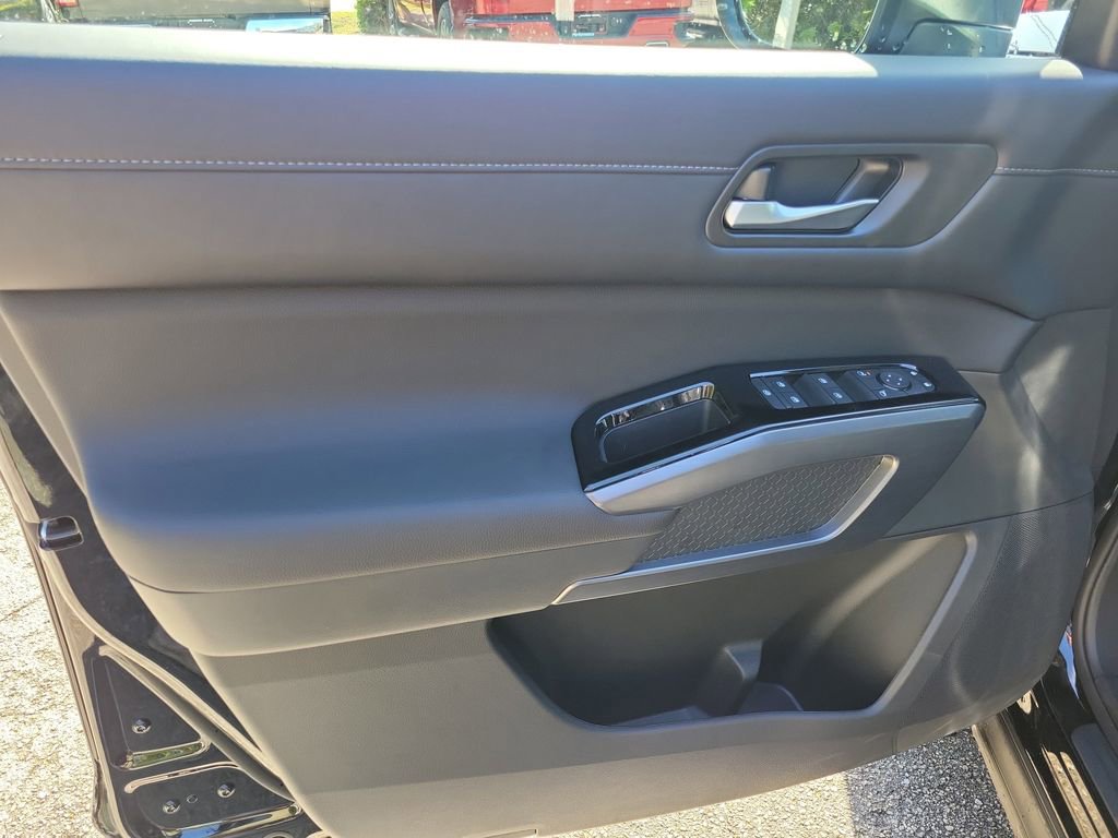 New 2026 Nissan Pathfinder SL image 21