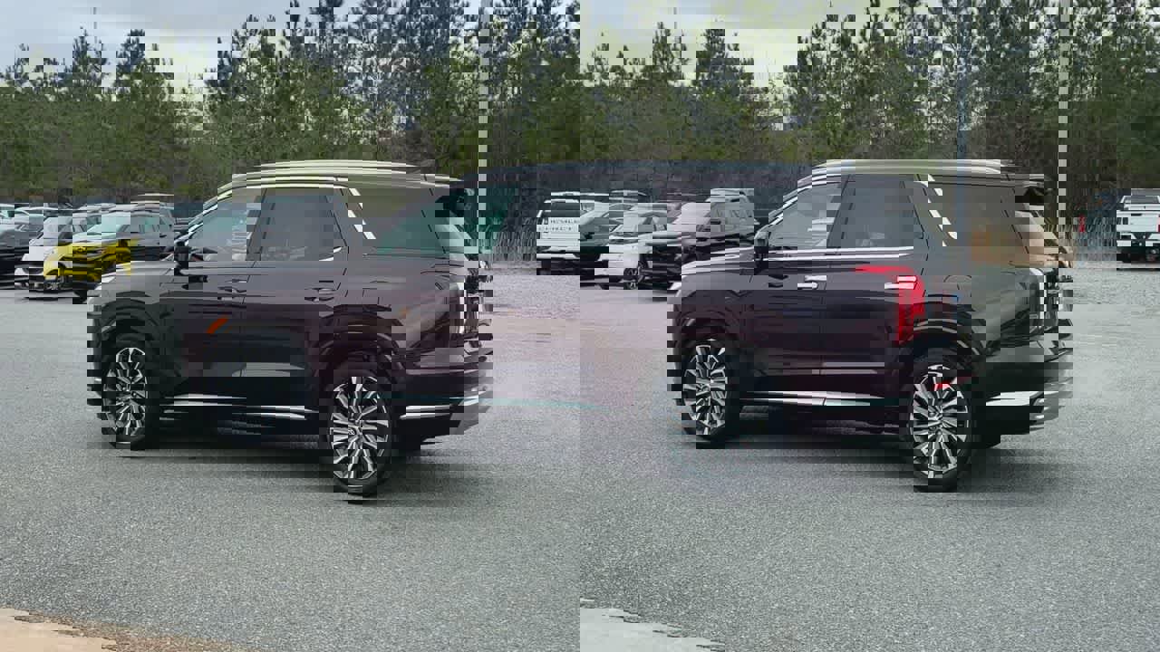 Used 2024 Hyundai Palisade Calligraphy image 6