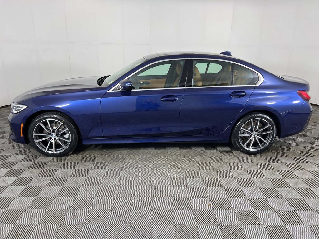 Used 2020 BMW 330i xDrive Sedan w/ Premium Package image 12